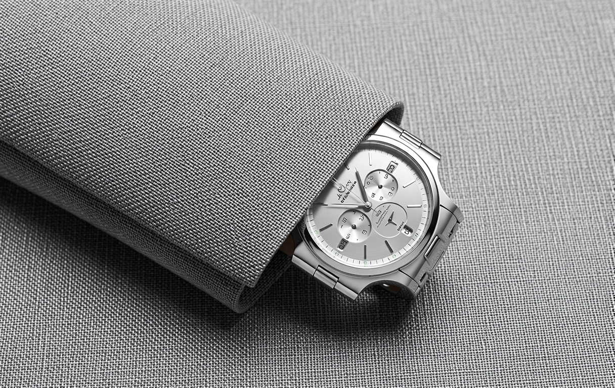 Modern suit details